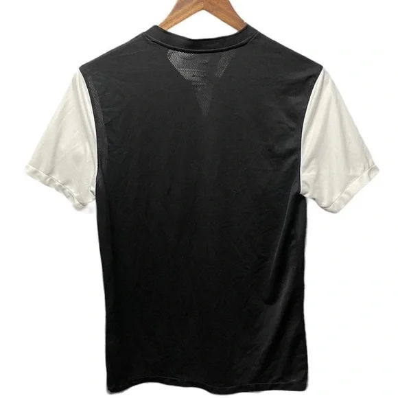 Nike Dri fit Slim Fit lightweight activewear sports soccer workout shirt - Picture 4 of 4